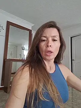 karina_warthon webcam