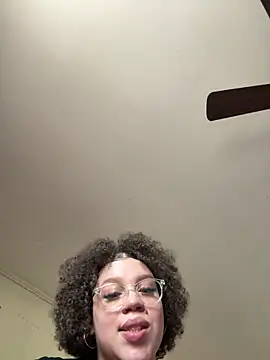 QueenNuttCollector webcam