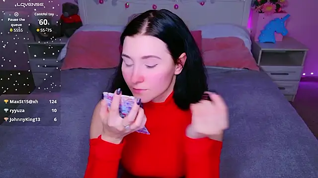 sarahstanley (F young) - + ⬆️  to karma