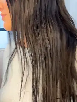 Webcam Model (Lu090_) is live