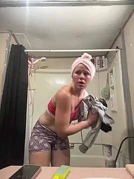 HotMessStilltheBest webcam