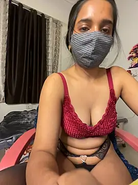 Webcam Model (Malina_Miss)  is live.Free join now!