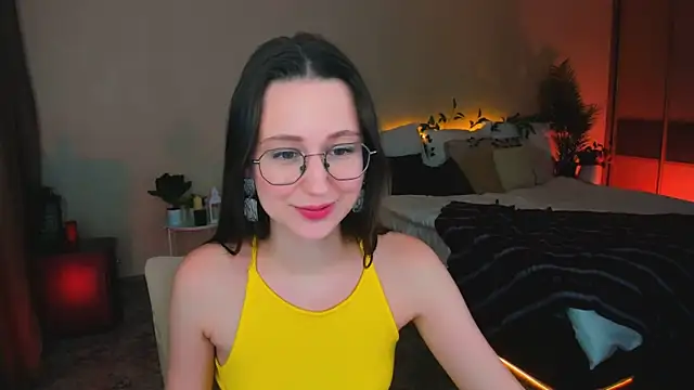 YourLovellyStory webcam