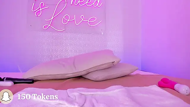 aleksandramiller_ webcam