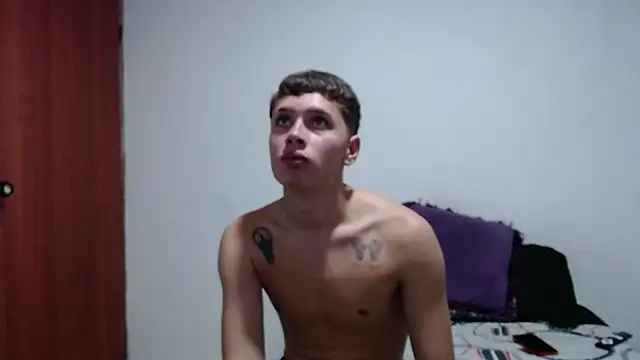 Julian_wolf18 webcam