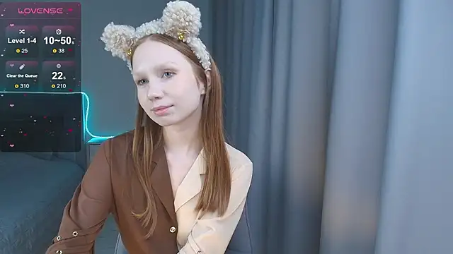 foxymira - FoxyMira's free webcam - UK Sex Cams