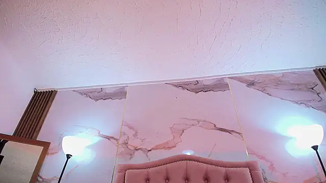 la_indiia - La_indiia's free webcam - UK Sex Cams