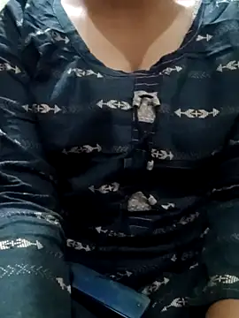 ipsita-bold - Ipsita-bold's free webcam - UK Sex Cams