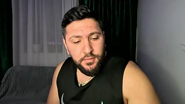 Gold_Alpha_Boy webcam