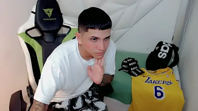 Black_diamondd_ webcam