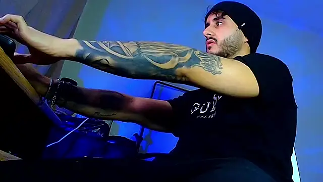 xandercage99 - XanderCage99's free webcam - UK Sex Cams