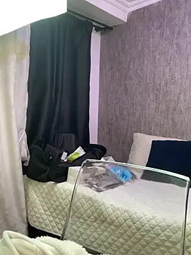 KarinaFlowers_ webcam