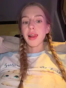 kira_mia - Kira_mia's free webcam - UK Sex Cams