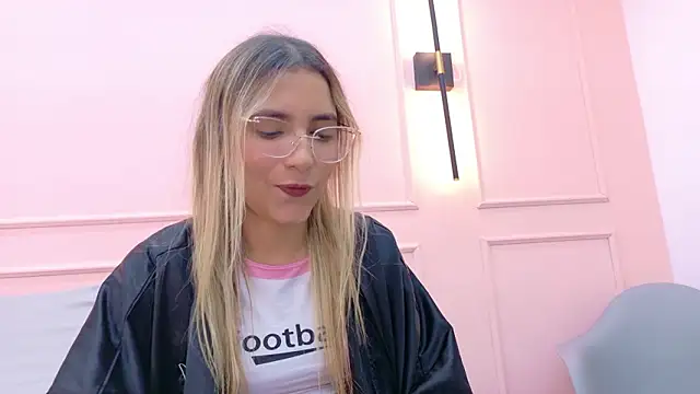 MaddieTease webcam