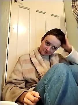 Webcam Model (Amy01112)  is live.Free join now!