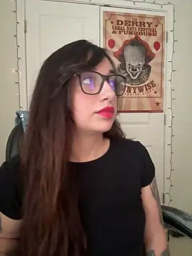 CharmingMaddie webcam