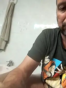 juandi21cm (Ask my age) - Corrida-cum-milk