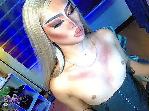 HOLLYWOOD_QUEEN_88 webcam