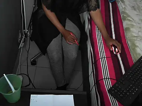 SexyndHotbabe webcam