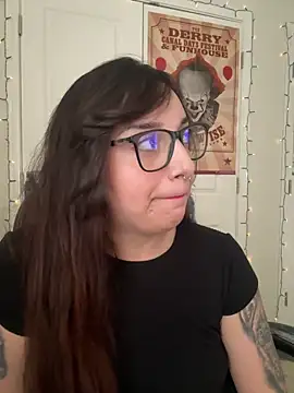 CharmingMaddie webcam