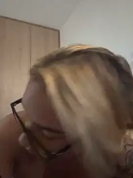 valkyriarose - ValkyriaRose's free webcam - UK Sex Cams