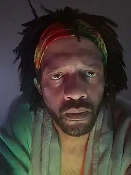 magic_man1085 webcam