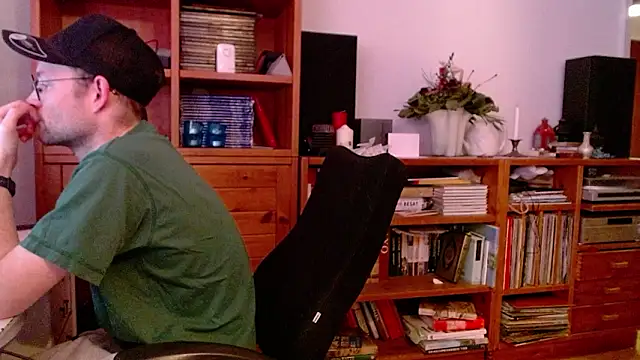 _whoisthatguy_ webcam