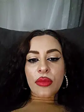 WatchTheQUEEnConQuer88 webcam