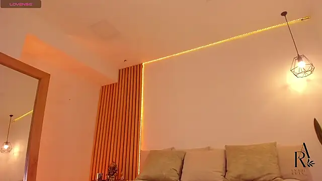 anahi_ryan_ webcam