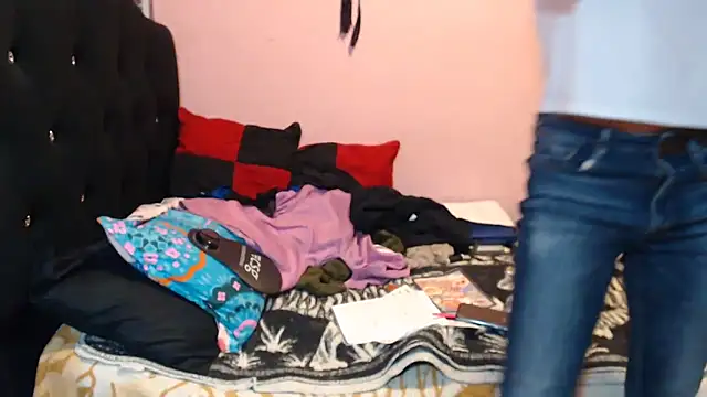 Violet_And_Smith webcam