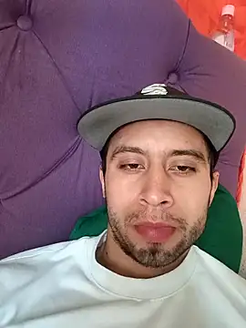 Mich_Stev9524 webcam