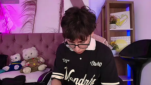 peppertwink (M twink) - OIL FROM CHEST TO COCK