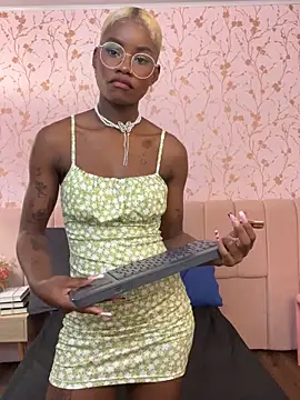 amber-hill - Amber-hill's free webcam - UK Sex Cams