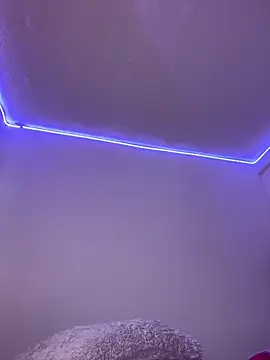 alice777_ - Alice777_'s free webcam - UK Sex Cams