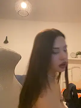 lorelaai - Lorelaai's free webcam - UK Sex Cams