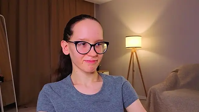 bettybrowni - BettyBrowni's free webcam