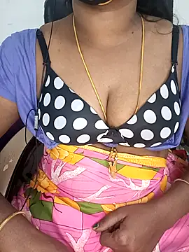Tamil-hotwife webcam