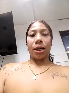 rous-squir - Rous-squir's free webcam - UK Sex Cams