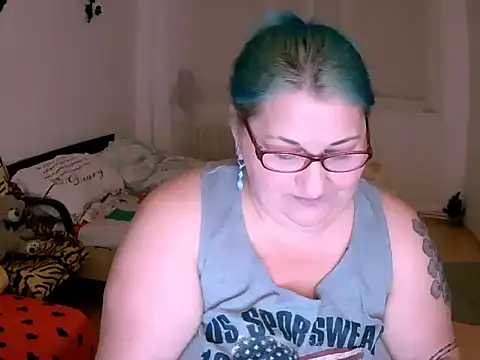 BlondyBigBoobs webcam