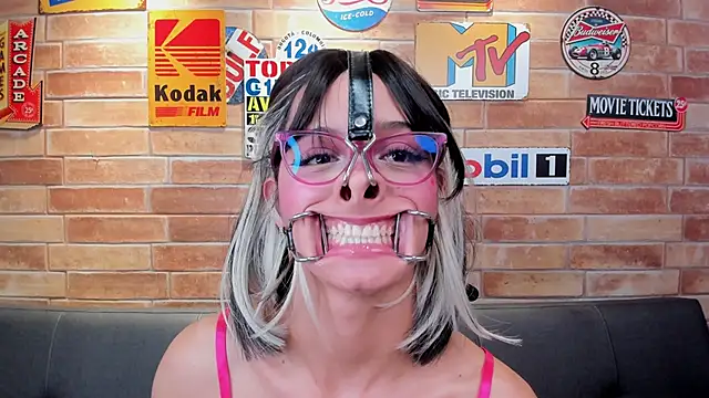 foxy_sharlotte webcam