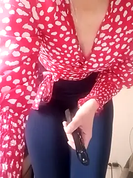 Webcam Model (Dana_Rise)  is live.Free join now!