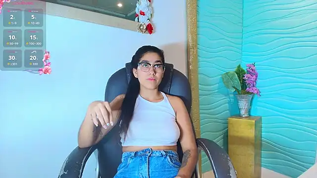 Mia_Montess