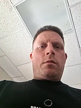 curiouscock38 webcam