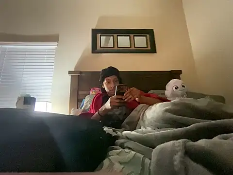 Prettyfacefemale webcam