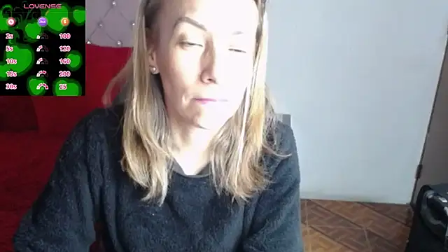 cristin_doll_ webcam