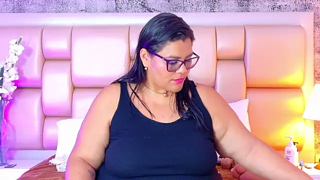 SelennaCooper webcam