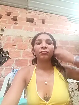 chikivivi- (F young) - I miss touching my breasts. / eextraño t