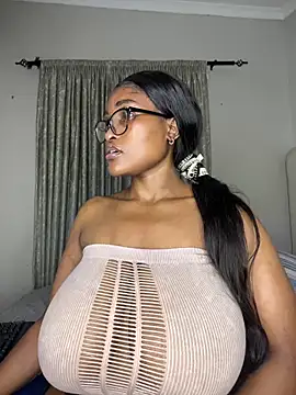 Bustygoddess32