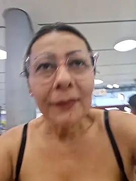 Mia-funny20 Live Webcam on Stripchat