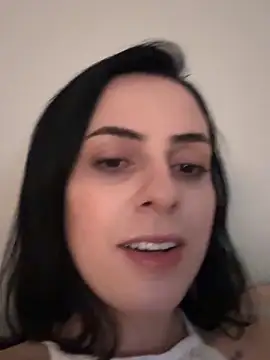 Cecilia0o – webcam model profile photo